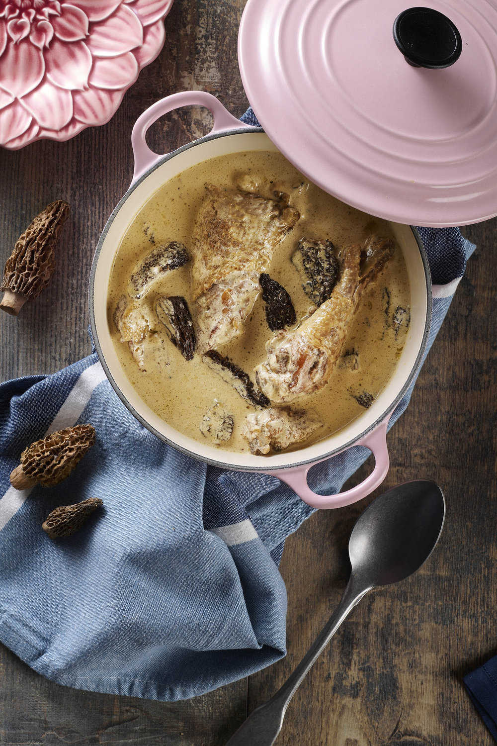 Volaille de Bresse et Morilles  